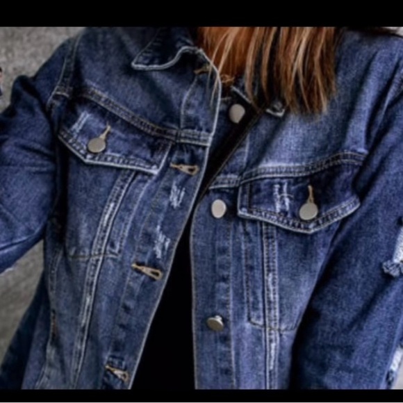 Denim jacket with distressed and raw hem design to highlight your chic style - Picture 3 of 10